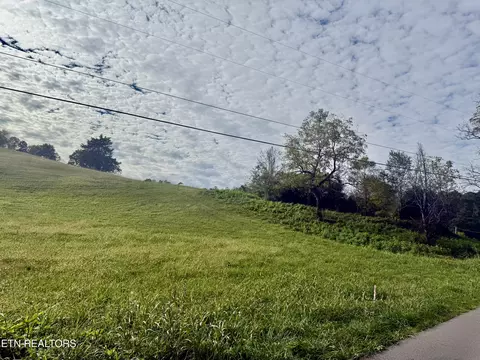 Harmon Rd, New Tazewell, TN 37825