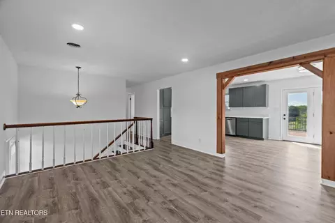 6864 Westgate Cir, Talbott, TN 37877 photo 6