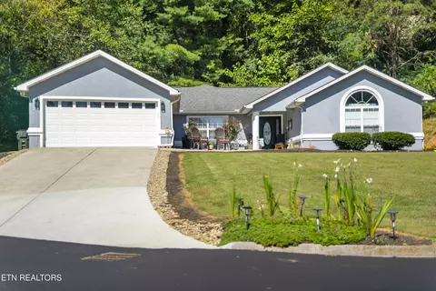 205 Lexington Pl, Sevierville, TN 37862