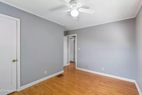 Bedroom - 1765 N Wright Rd, Alcoa, TN 37701 photo 3 of 5