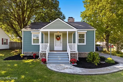 1765 N Wright Rd, Alcoa, TN 37701