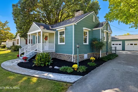 Exterior - 1765 N Wright Rd, Alcoa, TN 37701 photo 1 of 4