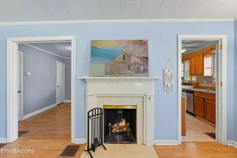 Entry Way - 1765 N Wright Rd, Alcoa, TN 37701 photo 1 of 2
