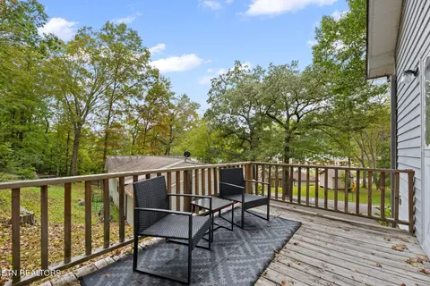 Exterior - 709 Sharp St, Clinton, TN 37716 photo 1 of 3