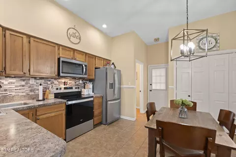 Other - 709 Sharp St, Clinton, TN 37716 photo 5 of 6