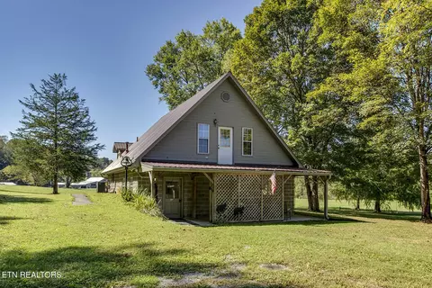 225 Over Mountain Ln, Powell, TN 37849