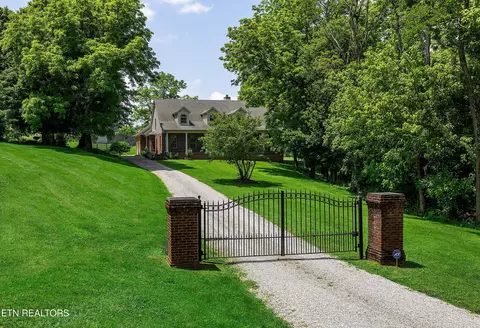2939 River Rd, Loudon, TN 37774