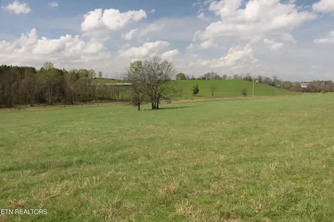 1095 County Road 461, Englewood, TN 37329