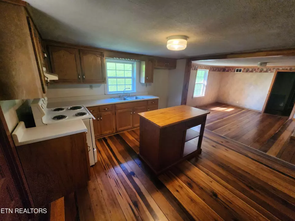 Kitchen - 835 Nance Rd, Rutledge, TN 37861 photo 2 of 3
