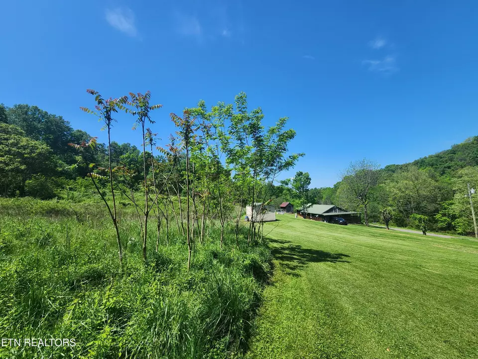Exterior - 835 Nance Rd, Rutledge, TN 37861 photo 8 of 12
