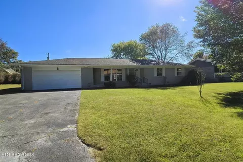 8248 Oxford Dr, Hixson, TN 37343