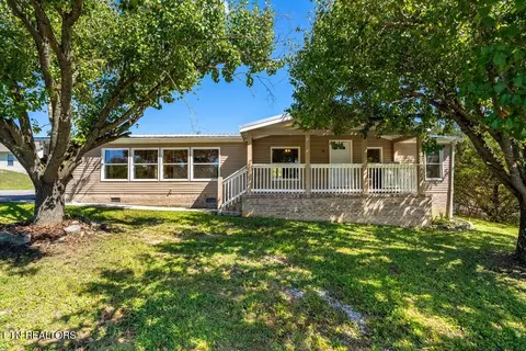 234 Red Bud Ln, Sevierville, TN 37876