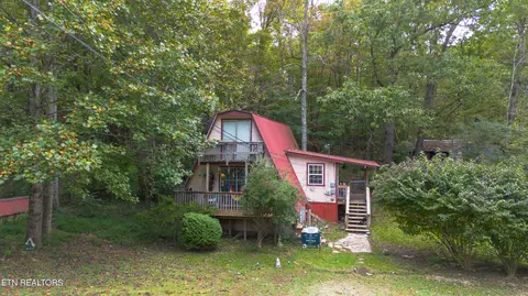 71 Lake Dr, Crossville, TN 38572