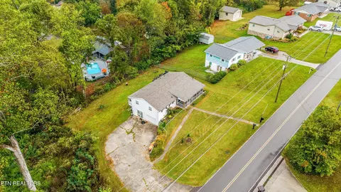 View/Area - 8114 Sharp Rd, Powell, TN 37849 photo 1 of 5
