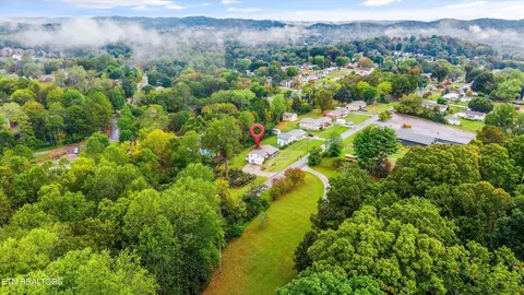 View/Area - 8114 Sharp Rd, Powell, TN 37849 photo 5 of 5