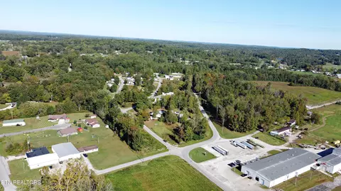 Edgewood Blvd, Oneida, TN 37841