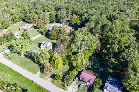 605 Woodcliff Rd, Monterey, TN 38574
