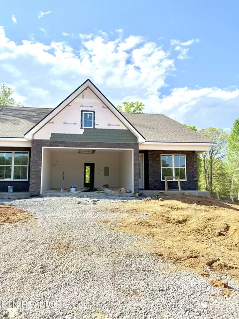 124 Via St, Lenoir City, TN 37771