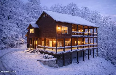 1854 Fantasy Way, Sevierville, TN 37876