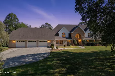 7112 Warren Ln, Corryton, TN 37721