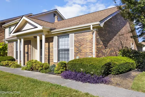 7914 Gleason Dr #1023, Knoxville, TN 37919