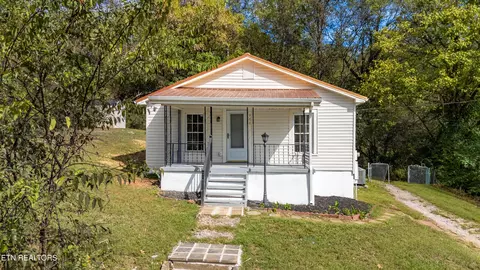 908 Dunlap Ln, Knoxville, TN 37914