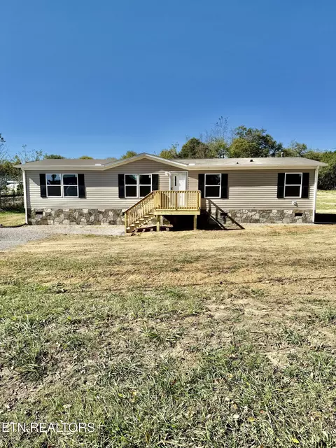2179 Walnut St, White Pine, TN 37890