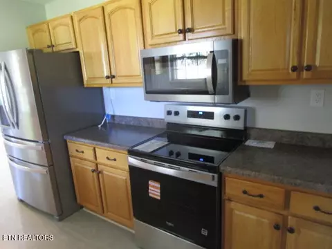 Kitchen - 9352 Davis Dr, Corryton, TN 37721 photo 1 of 1