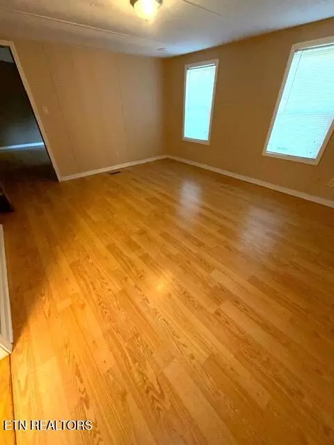 739 Dry Branch Rd, Ewing, VA 24248 photo 43