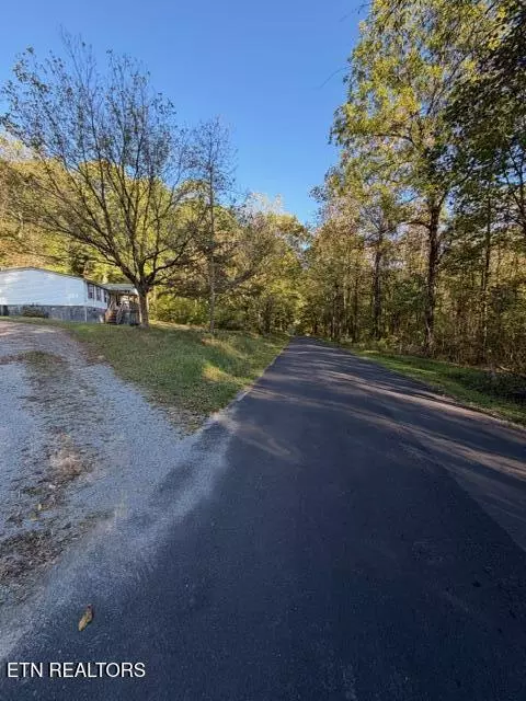 739 Dry Branch Rd, Ewing, VA 24248 photo 48