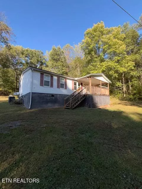 739 Dry Branch Rd, Ewing, VA 24248 photo 2