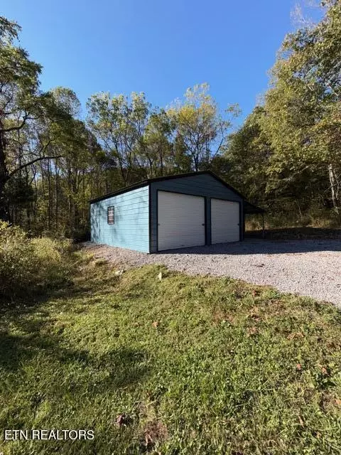 739 Dry Branch Rd, Ewing, VA 24248 photo 9
