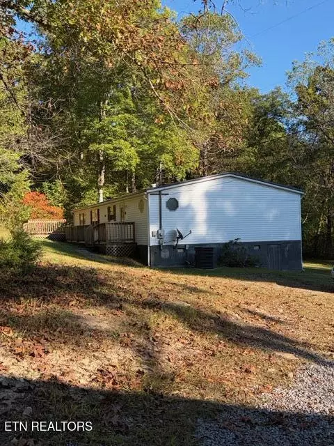 739 Dry Branch Rd, Ewing, VA 24248 photo 4