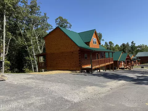 Exterior - 808 String Run Way, Pigeon Forge, TN 37863 photo 10 of 10