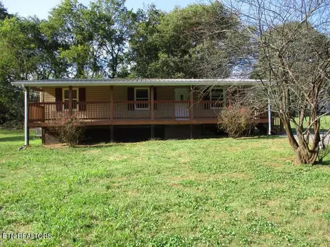 916 Monroe Cir, Madisonville, TN 37354