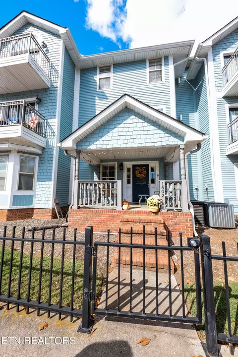 1602 Queen Anne Way, Knoxville, TN 37916