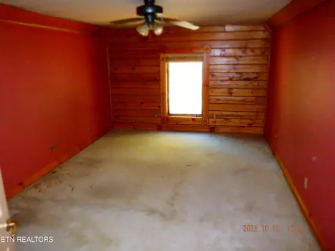 Bedroom - 370 Brave Dr, Oneida, TN 37841 photo 2 of 4