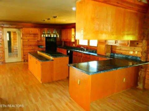 Kitchen - 370 Brave Dr, Oneida, TN 37841 photo 1 of 4