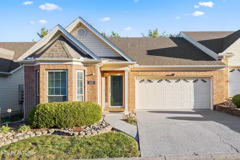 632 Applegate Ln, Knoxville, TN 37934