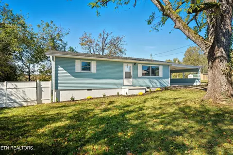 314 Spencer Dr, Harriman, TN 37748