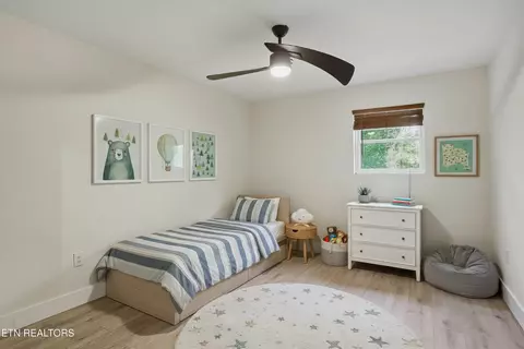 Bedroom - 7358 Circle Point Dr, Talbott, TN 37877 photo 5 of 7