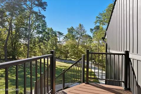Exterior - 7358 Circle Point Dr, Talbott, TN 37877 photo 2 of 7