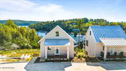 150 E Harbor View Ln, La Follette, TN 37766