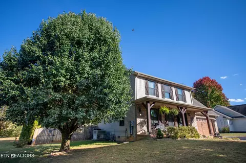 310 N Rolling Ridge Ln, Vonore, TN 37885