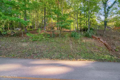 Lakewood Rd, Kingston, TN 37763