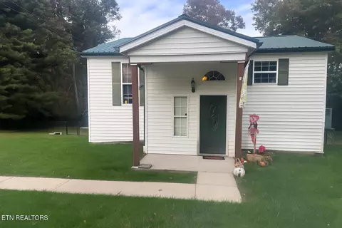 156 Ivanhoe Ln, Crossville, TN 38555