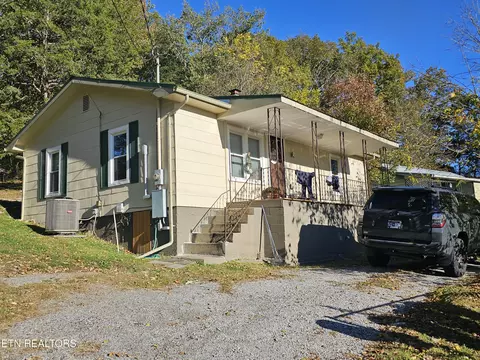 133 Balfour Ln, Harrogate, TN 37752