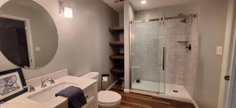 Bath - 7905 Whitcomb Rd, Powell, TN 37849 photo 5 of 5