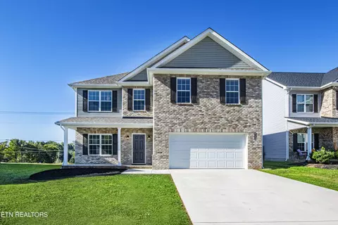 8111 Zenith Ln, Powell, TN 37849