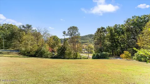 lot Tr 9 Meadowlark Cove Rd, Sevierville, TN 37876